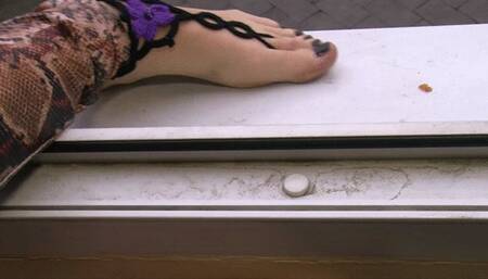 Lick Dirty Feet Of Cat Woman - A - HD 1920x1080