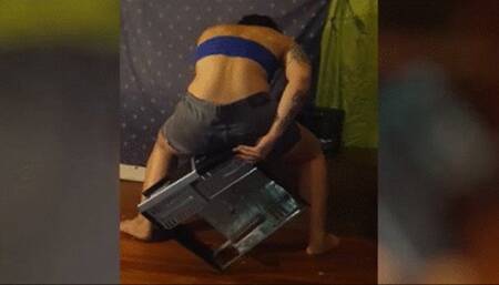 Jazmin crushes PC case AVI HD