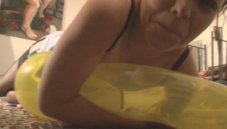 Loon Squeezer Maid 3 720p mp4