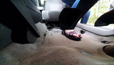 Pedal Pumping #32 VIEW UNDER PEDAL  Purple Sandals