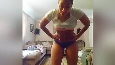 Phat Booty Shaking Her Big Ass - Momba - Yellow Bone And Booty Ass