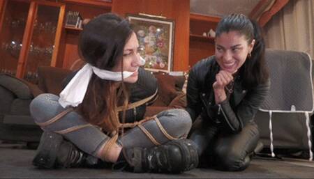 Airune is the one who gets tied up and gagged! (ENGLISH)