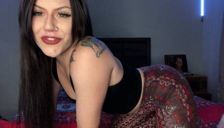 Brooke Farts in leggings and giving you JOI