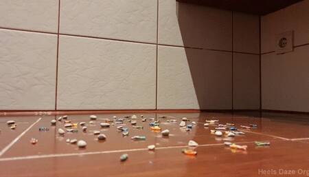 Unaware Giantess in Timberlands Applying Make Up