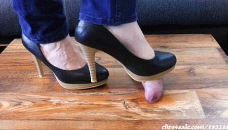 Shoejob with black wodden Pumps Episode One