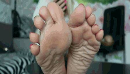 Rubbing your feet WMV(1280x720)FHD