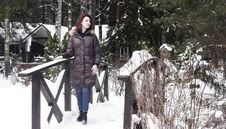 Magnetic squeeze's small tits action