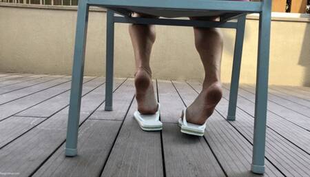 FLIP FLOPS HAVAIANAS SANDALS SHOEPLAY ON A BALCONY - MP4 HD