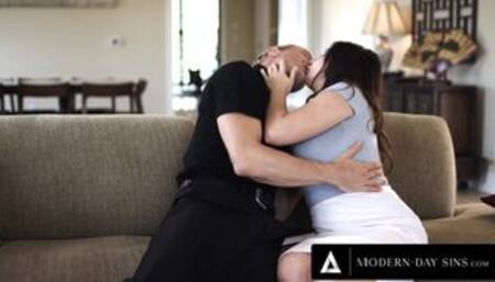 MODERN-DAY SINS - Pervy Priest Creampies Horny Teen Keira Croft After Taking Her Anal Virginity!