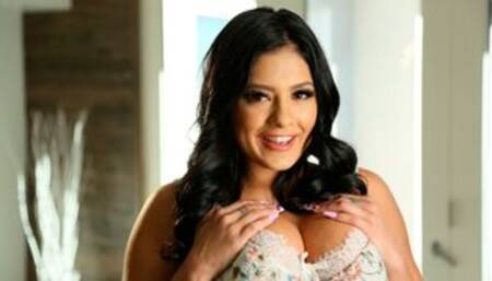 Hot-looking brunette with big boobs Serena Santos fucked from behind