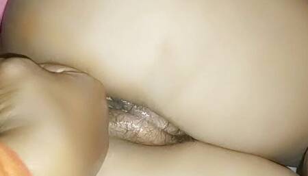 Bhabhi ko khane me sex ki dava khilake Raat me akele me chod diya aur mal down kr diya jangh pe Creamy pussy fuck finger