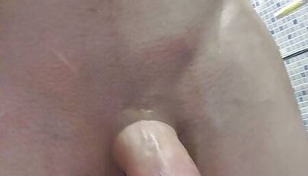 Preparing my ass for a new member today I will get a sweet cock