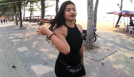 Big ass teen amateur from Thailand made a porno movie with big dick tourist