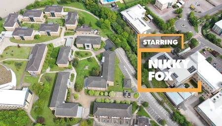 Dainty pornstar's outdoor scene