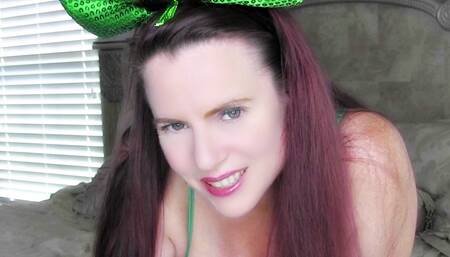 Sexy MILF Nikki The Leprechaun