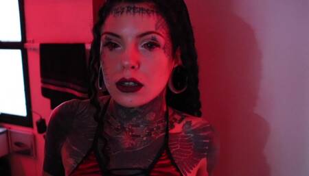 Bathtub and podolatry worship