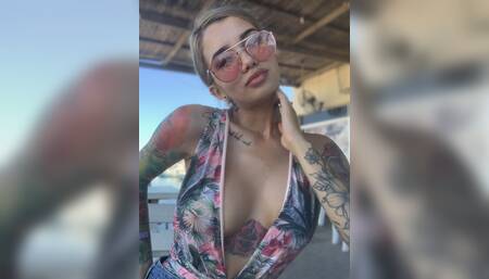 Agata devours 2 dildos