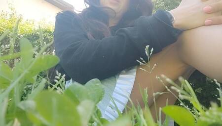 outdoor pee and burps!!