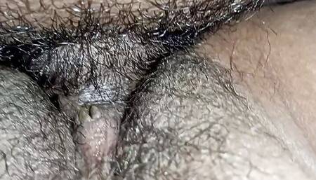 Desi Indian housewife wet hairy pussy fuck