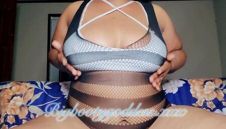 Titty Temptation ????