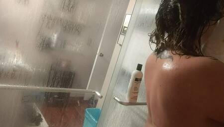 Join me in the shower ????????