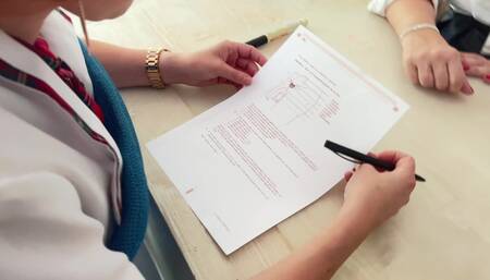 Tessa en Desiree proberen iets nieuws????