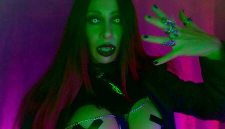 VAMPIRES QUEEN WANTS TO GET PREGNANT - HALLOWEEN CREAMPIE