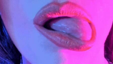 Lipstick and Lip Licks (HD) WMV