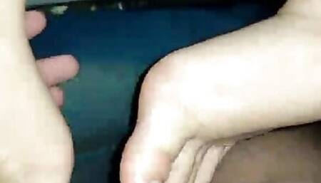 Fucking with my boyfriend in the car and he cumshot on my feet foot fetish foot job
