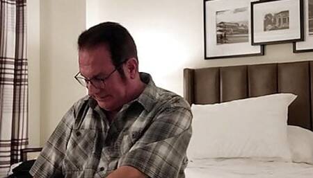 DaddyTim8 Takes You To Bed