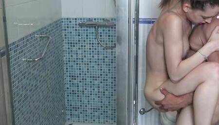 Amateur dude gets a sexy surprise in the shower. Sex with Anita Teen!