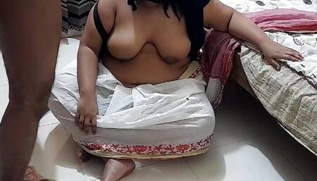 (Jabardasti Chudai Hot Maa ko) Stepson fucked stepmother while cleaning house - Slavs & Rough Anal Fuck
