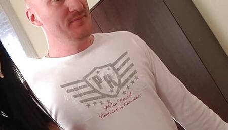 Blonde bitch needa a big huge german cock!