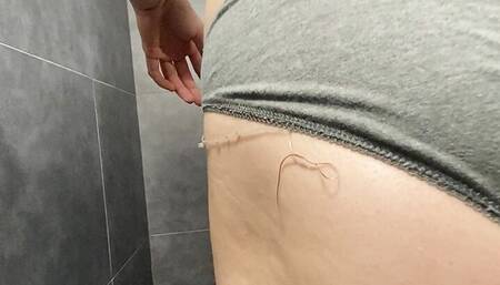 Neighbor spies how I wash and shave pussy