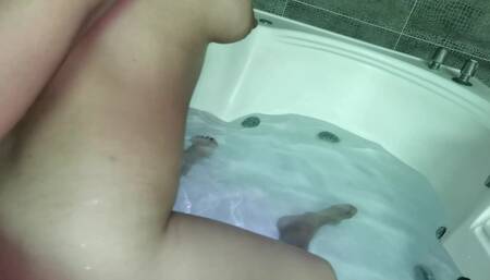 I caught my stepsister masturbating in the bathtub and she squirted all over my dick