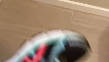 Finally got to smell and fuck her gym and running ASICS!