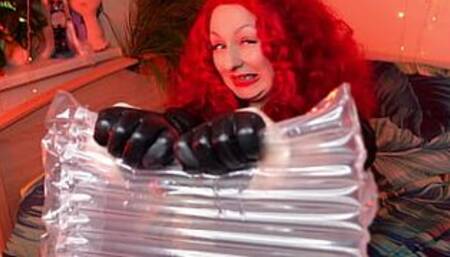 ASMR sounding - transparent film with long air bubbles