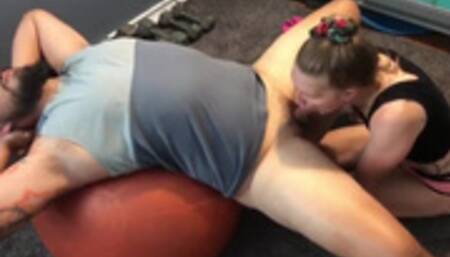 HOME GYM Cam Show Sex on EXERCISE BALL Fitness Slut