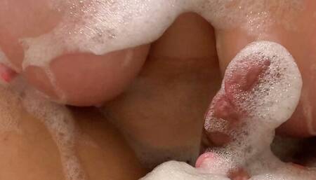 Bathtub boob job cum in mouth