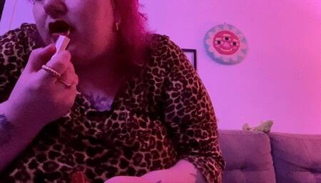 X STROKES THEIR G-SPOT WITH TOYS & CUMS HARD