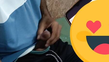 Bhabhi ne devar ko hasthmethun karte huye pakadliya aur kaha mujhe chod kar apni pyas bujhalo