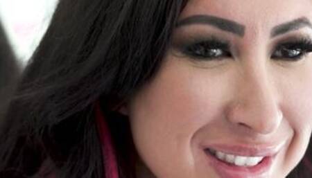 Curvy MILF stepmom wanted stepsons BBC