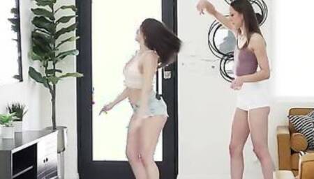 Cougar Into The Middle - S6:E6