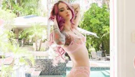 Dangerous Squirting Sensation Valerica Steele Shows Jules Jordan Her Talents