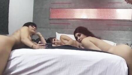 Saliendo de la fiesta nos vamos a coger