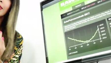 My Hottie and Hot boss rewards me by letting me view her masturbate for my crazy sexy show full