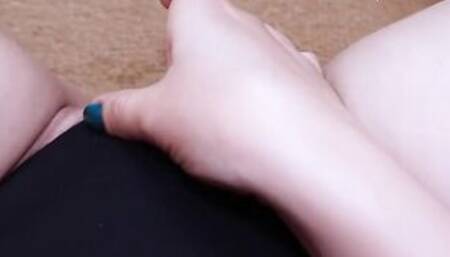 خودارضایی خانوم ایرونی در نبود شوهرش ـ کلیپ سکسی ایرانی