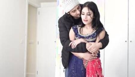 Punjab 18 Sali boned by her Jija a day before