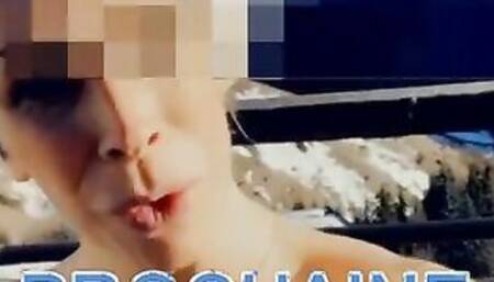 Pendant que sa famille skie mom se gode le cul dans le chalet - FAMILY HOLIDAY Saison two Ep 4/6