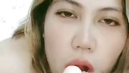 Scarlett Rouge rides her dildo deep in her pussy